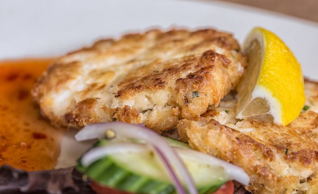 Mr. Big Fish | restaurant | 754 Neapolitan Way, Naples, FL 34103, USA | 2392624665 OR +1 239-262-4665