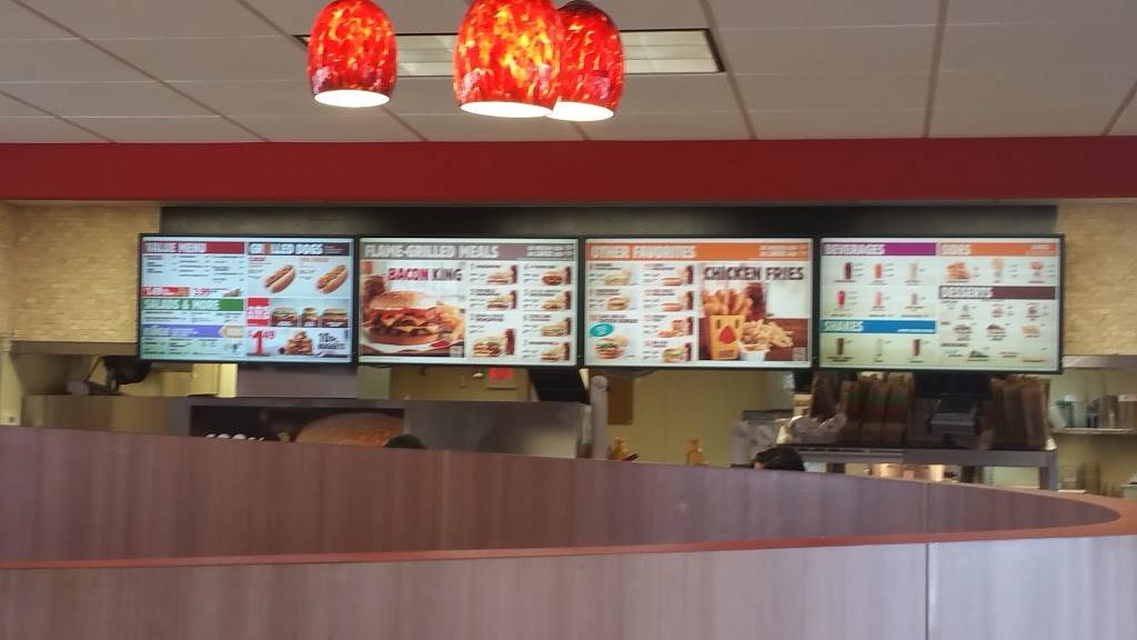 Burger King | restaurant | 555 W Morthland Dr, Valparaiso, IN 46385, USA | 2194641861 OR +1 219-464-1861