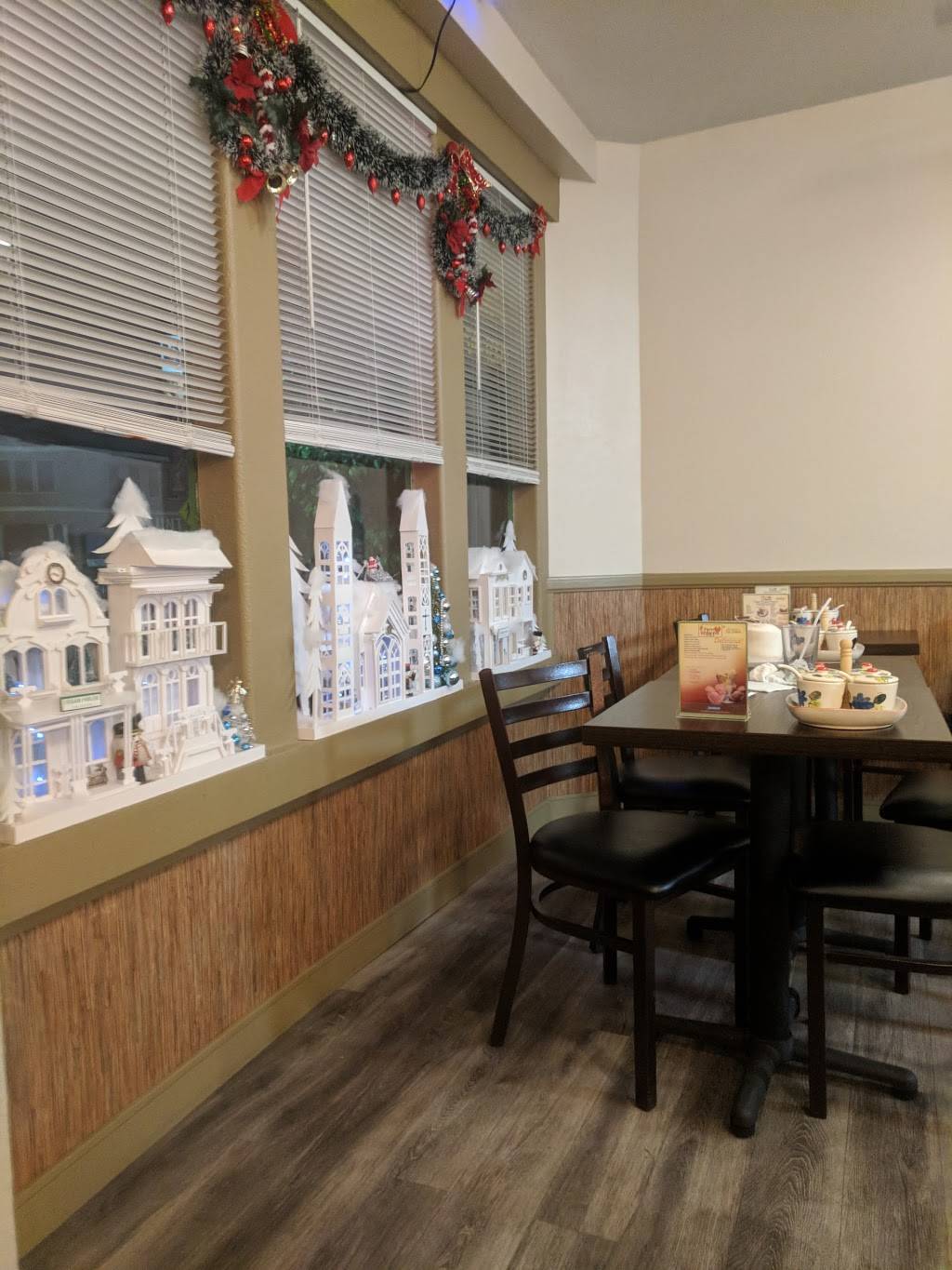 Vegan House Thai Bistro | restaurant | 1435 N Highland Ave #7622, Los Angeles, CA 90028, USA | 3235161535 OR +1 323-516-1535