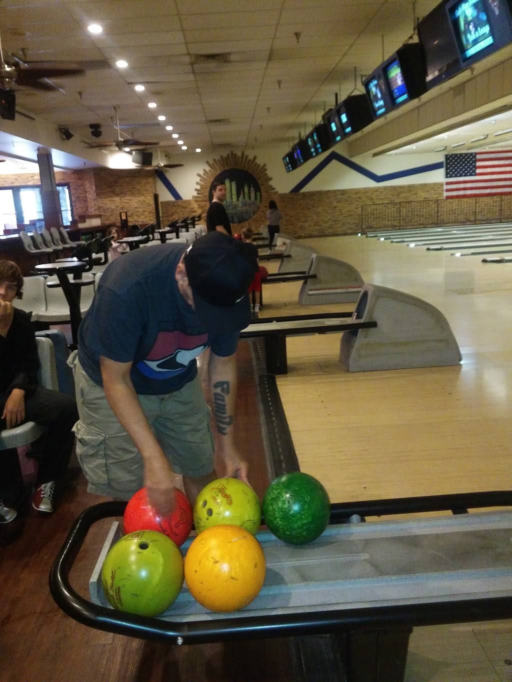 Chaparral Lanes | night club | 400 W Bonita Ave, San Dimas, CA 91773, USA | 9095922772 OR +1 909-592-2772