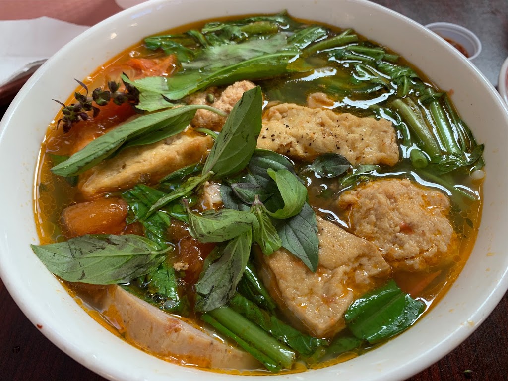 Pho Ga Hung | restaurant | 1818 Tully Rd # 120, San Jose, CA 95122, USA | 4082382543 OR +1 408-238-2543