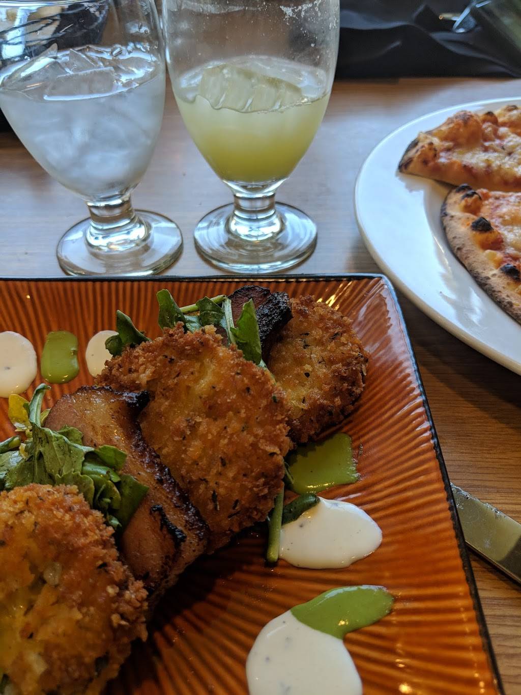 Alhadeff Grill | restaurant | 6000 16th Ave SW, Seattle, WA 98106, USA | 2069345817 OR +1 206-934-5817