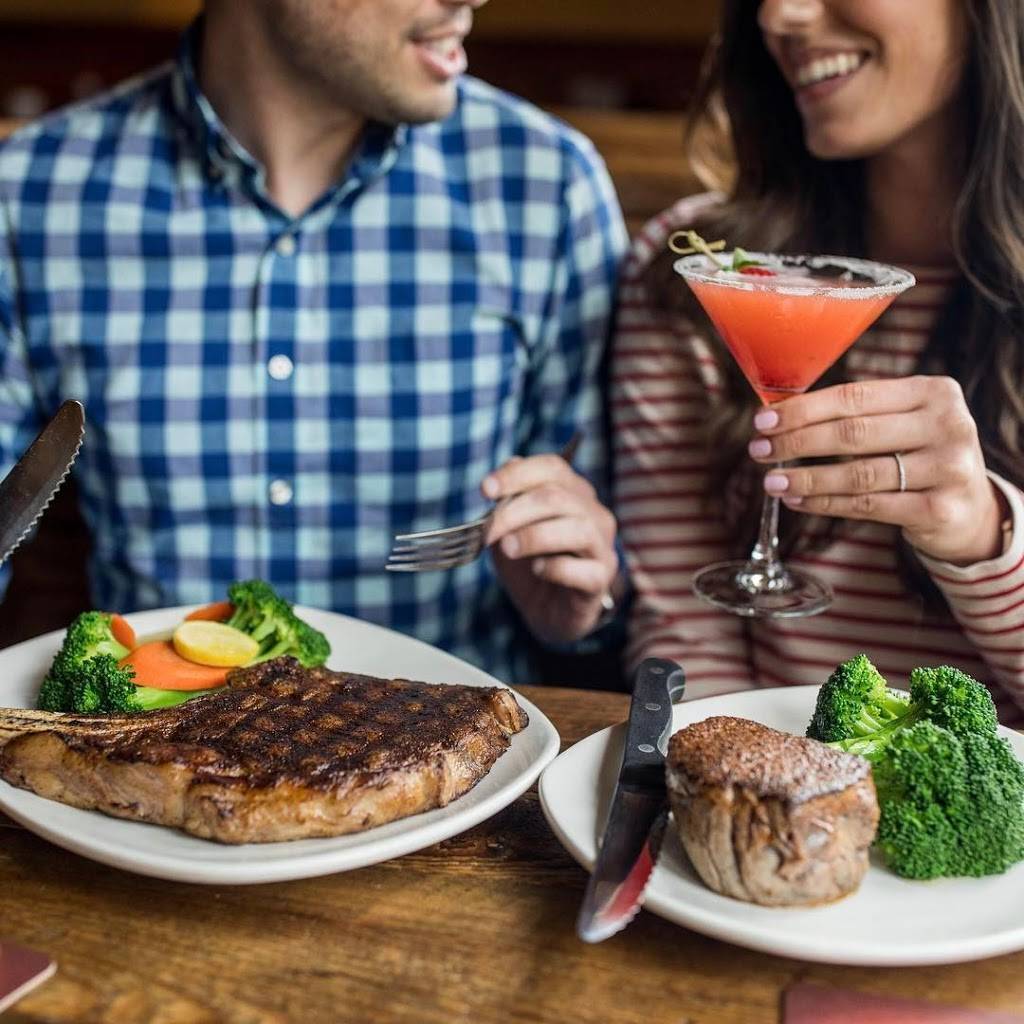 Outback Steakhouse | restaurant | 2725 S University Dr, Davie, FL 33328, USA | 9542336620 OR +1 954-233-6620