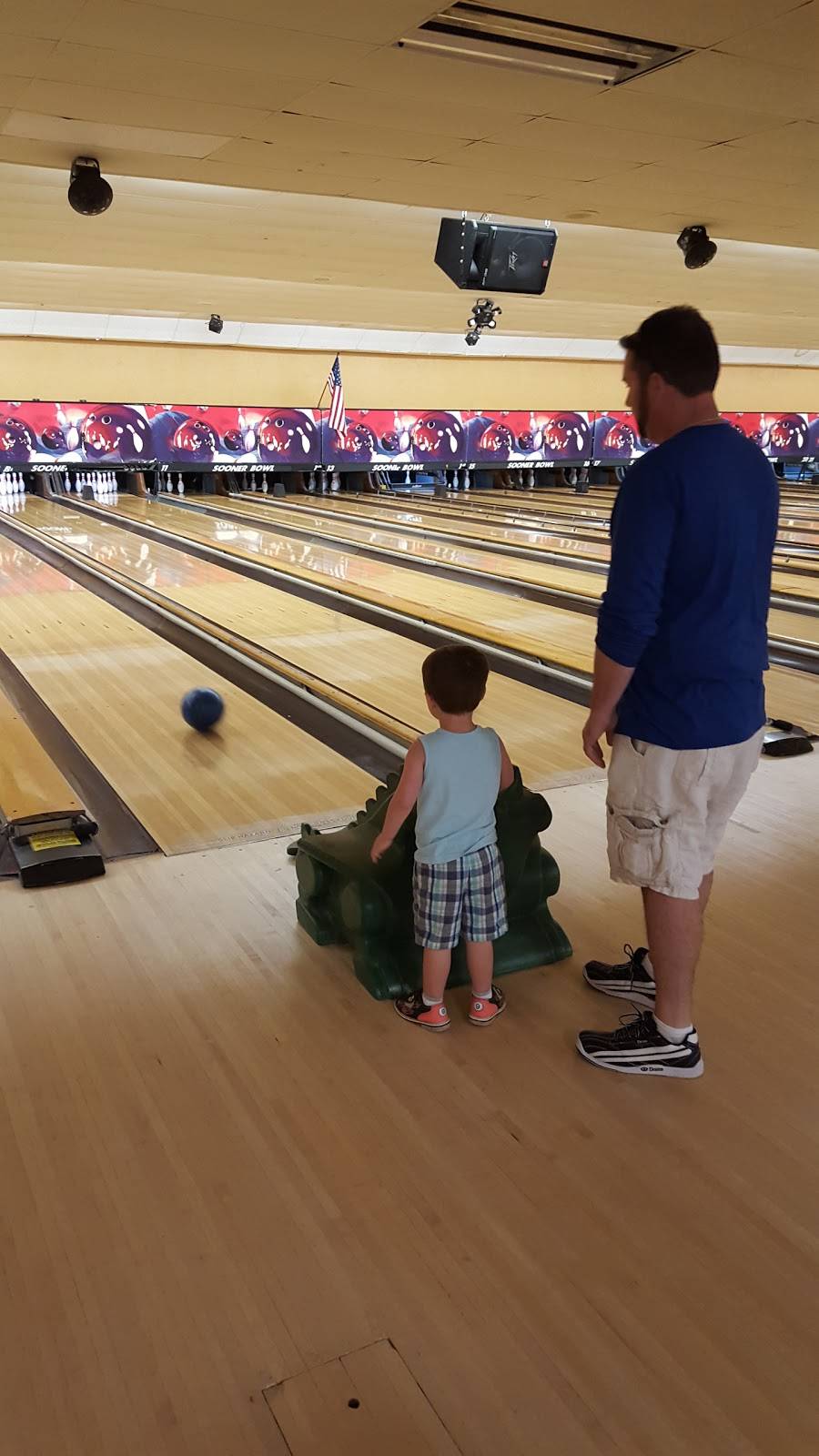 Sooner Bowling Center | restaurant | 550 24th Ave NW, Norman, OK 73069, USA | 4053603634 OR +1 405-360-3634