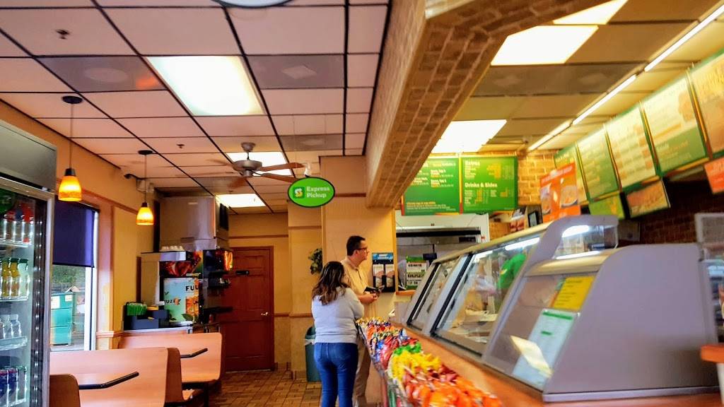 Subway | restaurant | 4430 Wade Green Rd, Kennesaw, GA 30144, USA | 7704275622 OR +1 770-427-5622