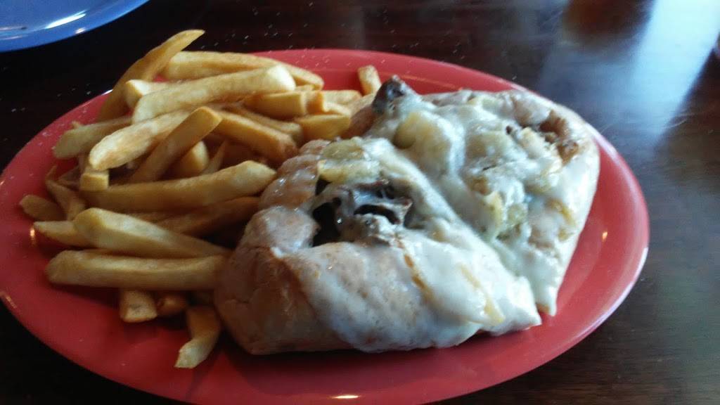 Rafaels Italian Restaurant | restaurant | 1111 Sparta St, McMinnville, TN 37110, USA | 9314743301 OR +1 931-474-3301