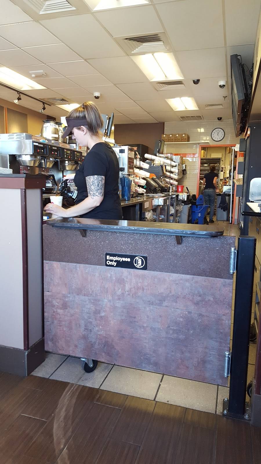 Dunkin | bakery | 709 State Rd, Plymouth, MA 02360, USA | 5082241566 OR +1 508-224-1566