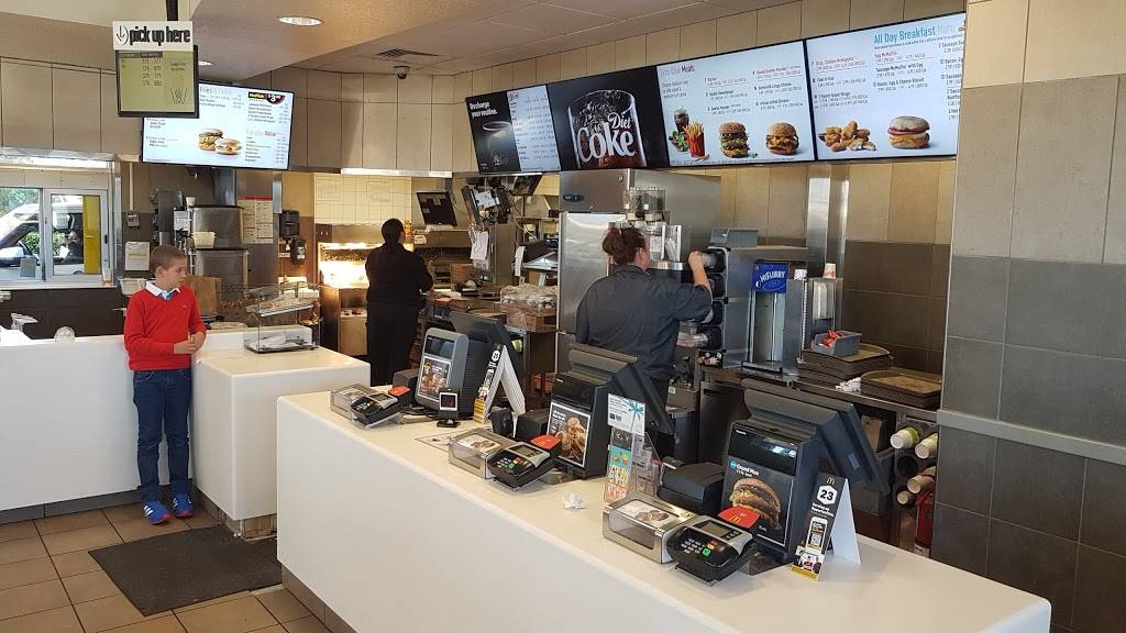 McDonalds | cafe | 3325 Daniels Rd, Winter Garden, FL 34787, USA | 4076541794 OR +1 407-654-1794