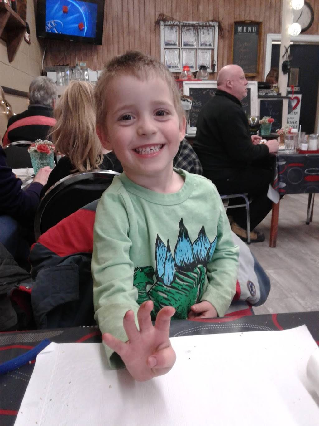 Cartrites | restaurant | 373 QC-148, Shawville, QC J0X 2Y0, Canada | 8196476647 OR +1 819-647-6647