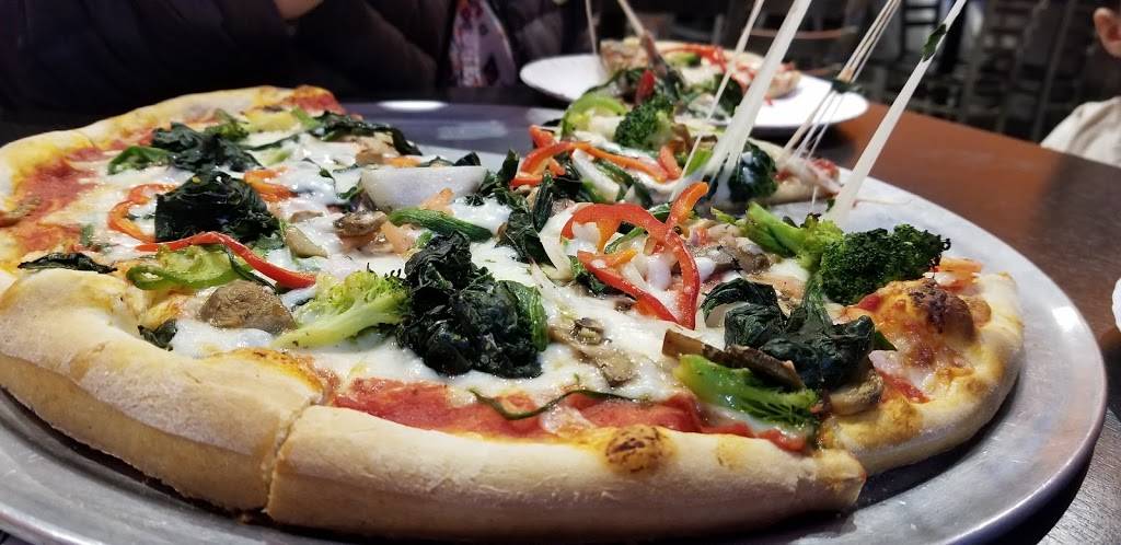 Pasquales IV Pizzeria | restaurant | 691 W Edgar Rd, Linden, NJ 07036, USA | 9088623555 OR +1 908-862-3555