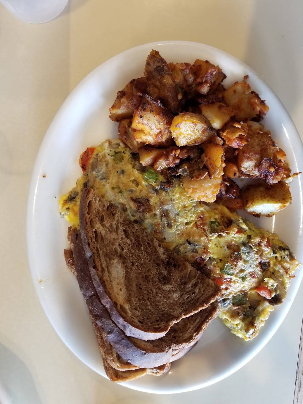 Sunset Grill | restaurant | 823 Danby Rd, Ithaca, NY 14850, USA | 6072721986 OR +1 607-272-1986