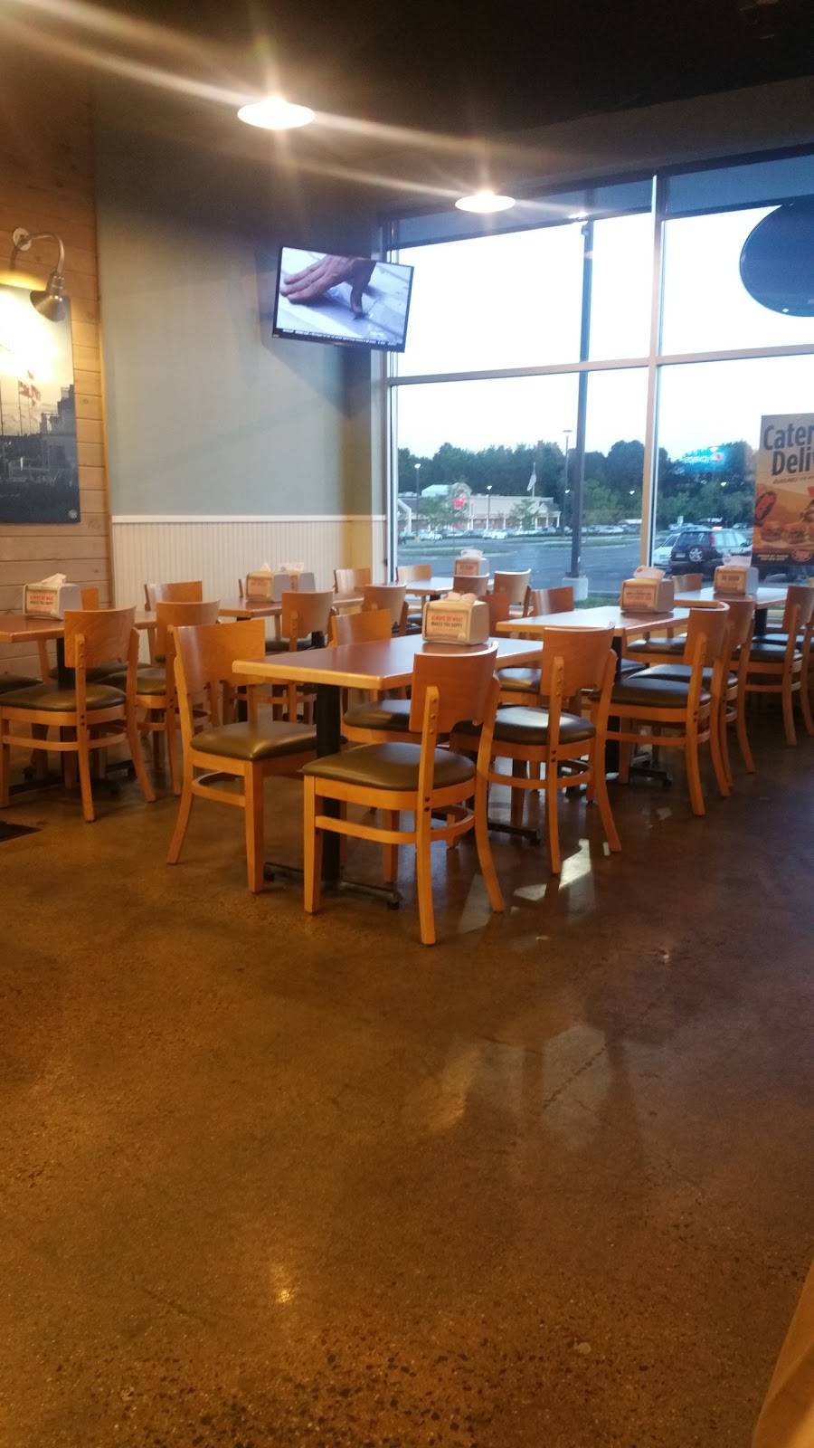 Jersey Mikes Subs | meal takeaway | 533 S Broad St, Meriden, CT 06450, USA | 2038860016 OR +1 203-886-0016