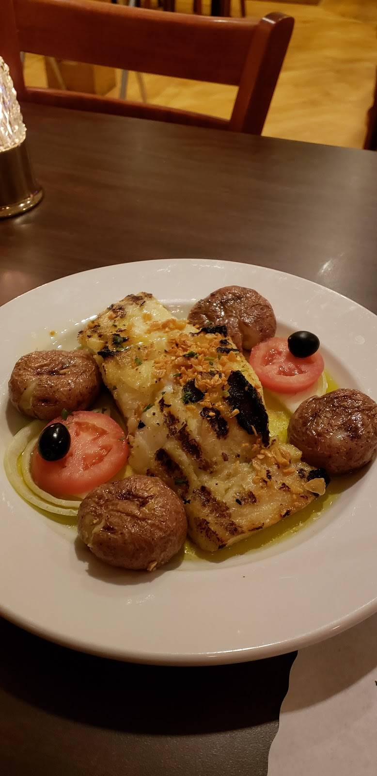 Cavaleiros | restaurant | 573 Lawrence St, Lowell, MA 01852, USA | 9784582800 OR +1 978-458-2800