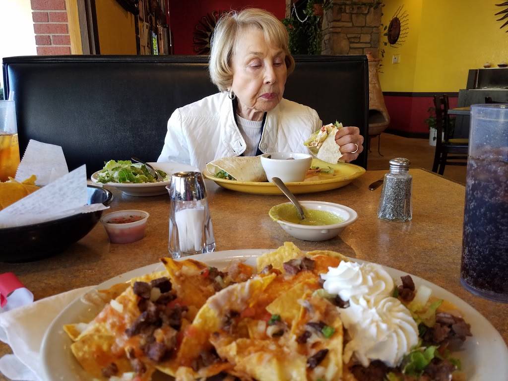 Sol Y Luna Cali-Mex Grill & Bar | restaurant | 1715 Brevard Rd, Hendersonville, NC 28791, USA | 8286924888 OR +1 828-692-4888