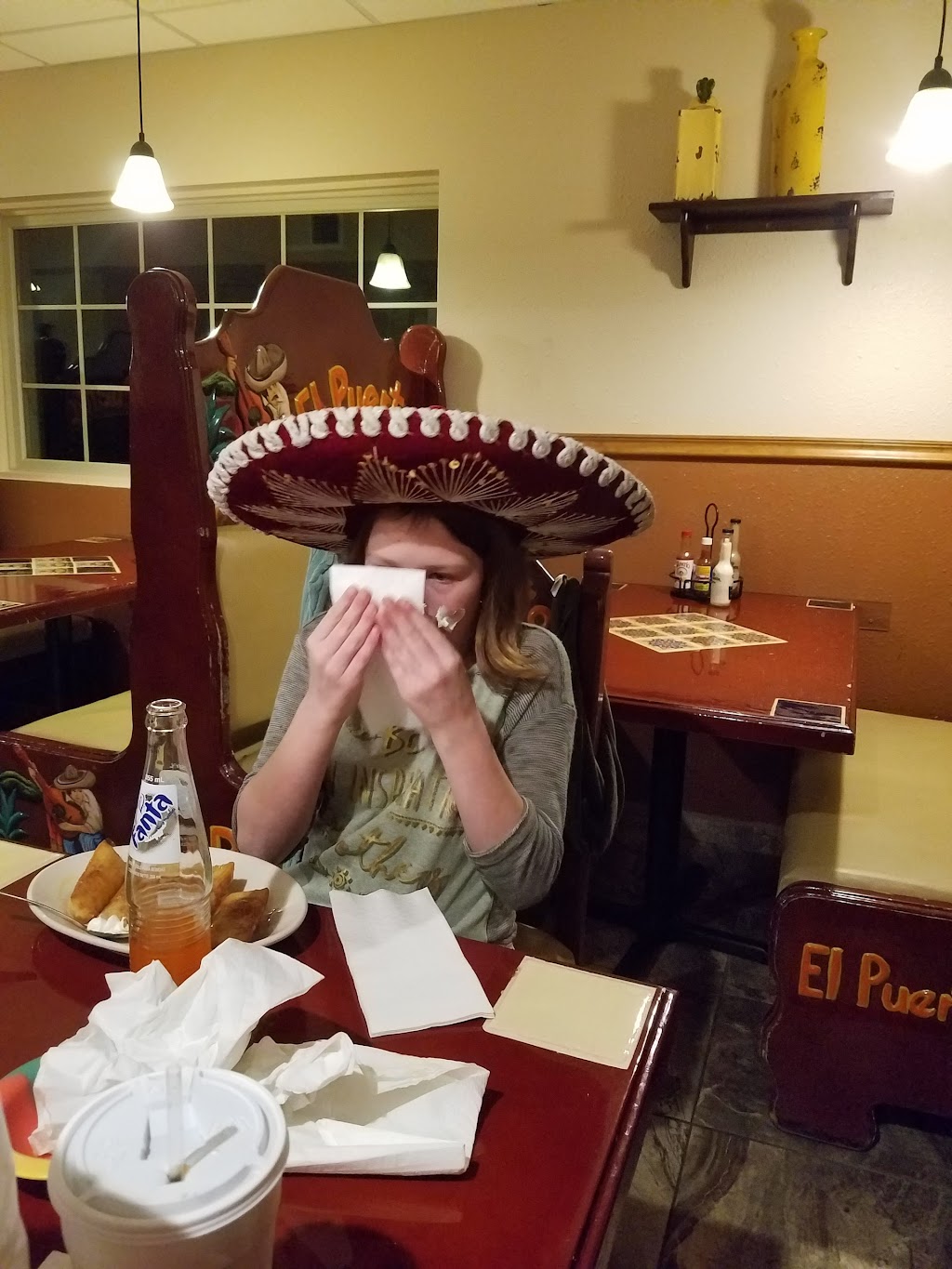 El Puerto Mexican Restaurant | restaurant | 901 E Crawford St, Clay Center, KS 67432, USA | 7856325112 OR +1 785-632-5112