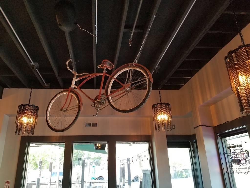 HandleBar | restaurant | 751 N 300 W, Salt Lake City, UT 84111, USA | 8019530588 OR +1 801-953-0588