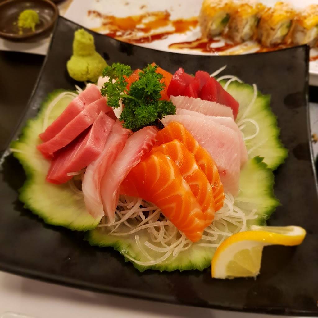 Blue Fish Sushi Bar | restaurant | 11587 District Dr #100, South Jordan, UT 84095, USA | 8017271912 OR +1 801-727-1912