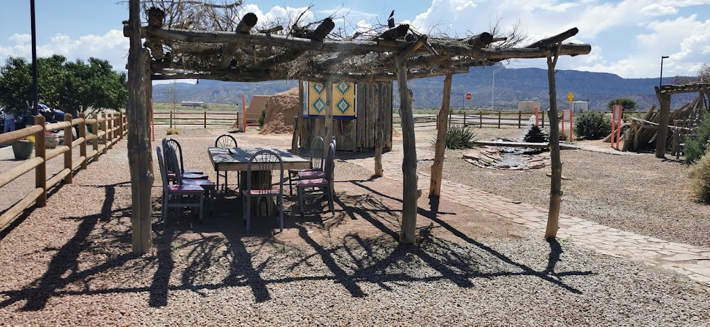 Burger King | restaurant | US-160, Kayenta, AZ 86033, USA | 9286973534 OR +1 928-697-3534