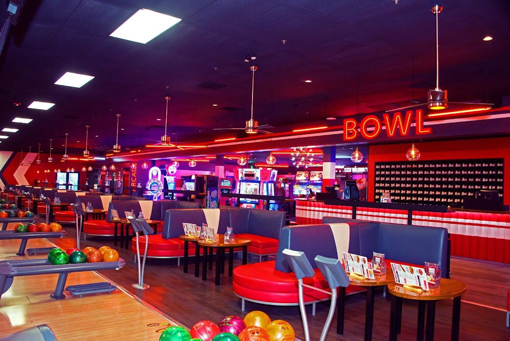 Bowlero Chula Vista | restaurant | 845 Lazo Ct, Chula Vista, CA 91910, USA | 6194214801 OR +1 619-421-4801