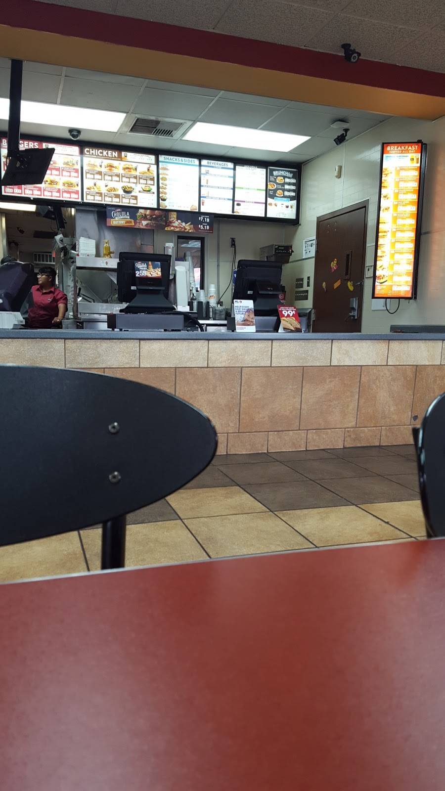 Jack in the Box | restaurant | 3706 S Zarzamora St, San Antonio, TX 78225, USA | 2109223769 OR +1 210-922-3769