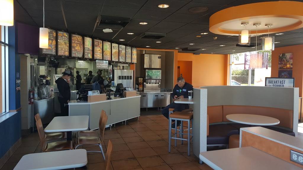 Taco Bell | meal takeaway | 18885 NW 2nd Ave, Miami, FL 33169, USA | 3054934369 OR +1 305-493-4369