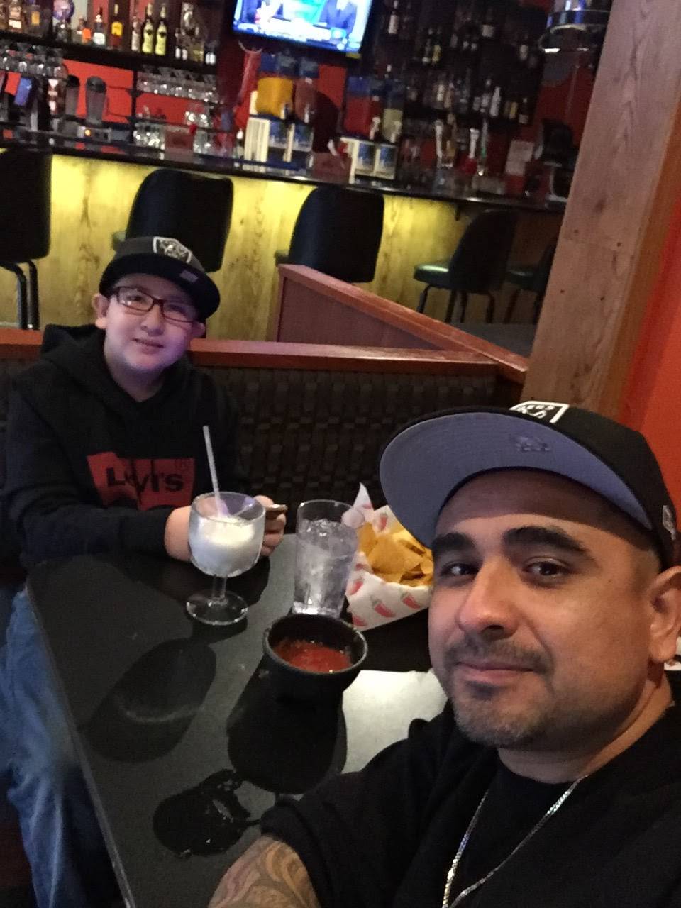 Pizza Hut | restaurant | 3311 N Sterling Ave Suite 2, Peoria, IL 61604, USA | 3096828282 OR +1 309-682-8282