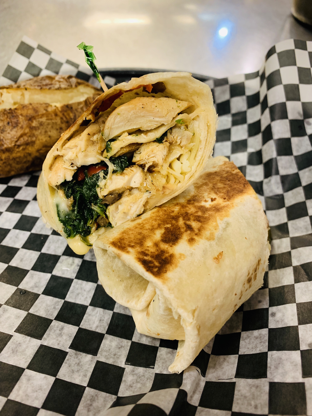 Mojos Pub -n- Grill | restaurant | 6292 Mahoning Ave, Austintown, OH 44515, USA | 3307936656 OR +1 330-793-6656