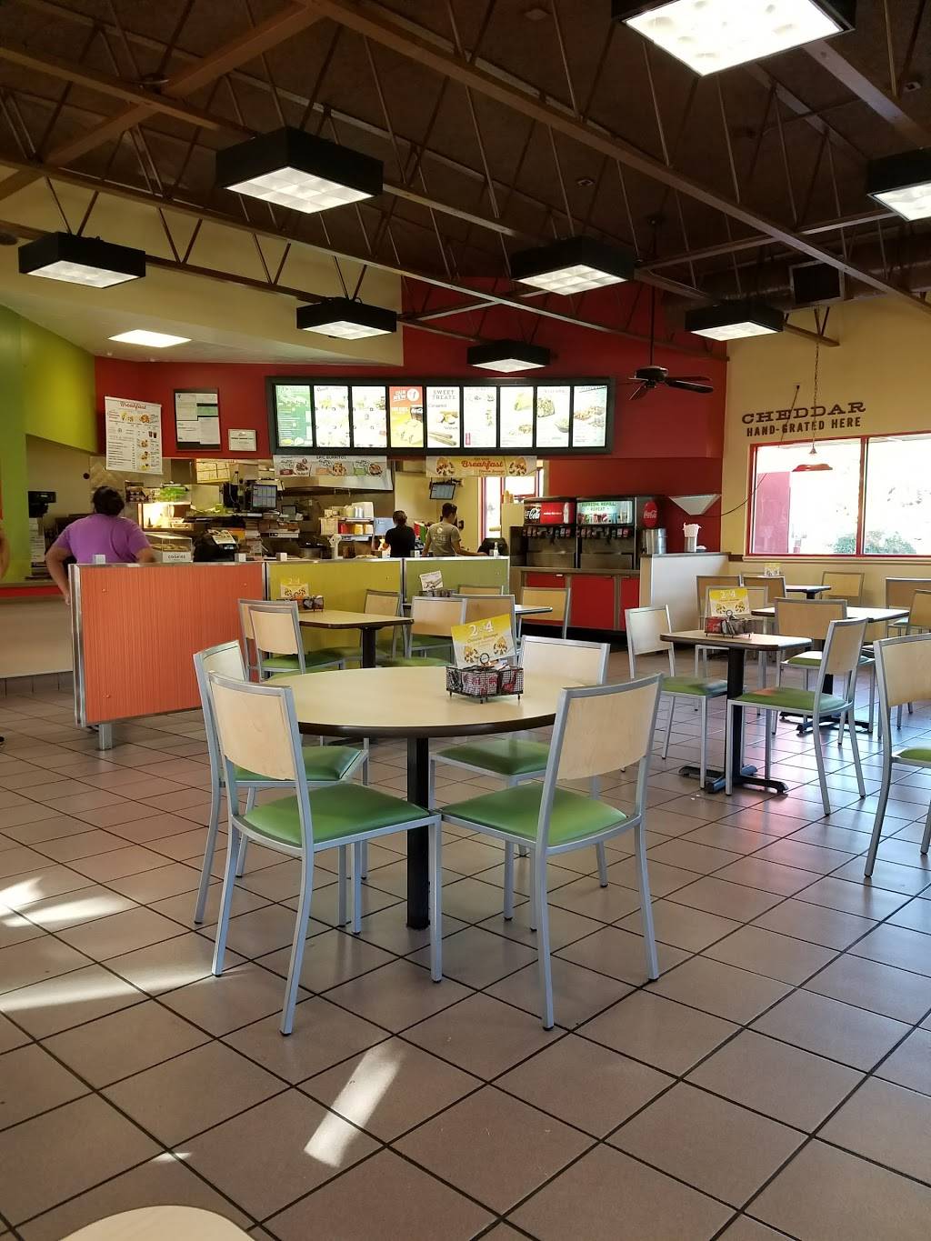 Del Taco | meal takeaway | 1601 Standiford Ave, Modesto, CA 95350, USA | 2095246393 OR +1 209-524-6393