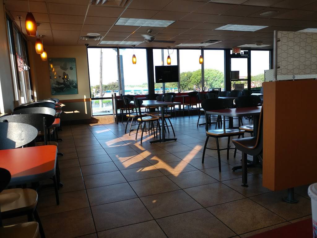 Jack in the Box | restaurant | 907 E Hwy 67, Duncanville, TX 75137, USA | 9727092757 OR +1 972-709-2757