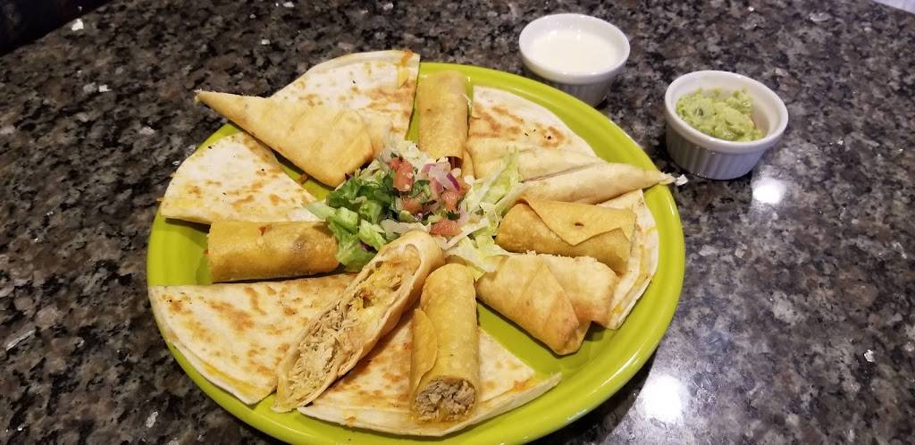 El Mezcal Mexican Restaurant | restaurant | 1819 W 23rd St, Lawrence, KS 66046, USA | 7858563444 OR +1 785-856-3444