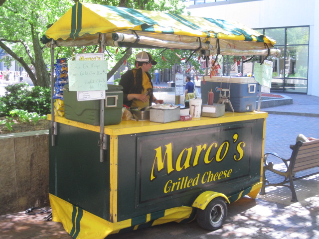 Marcos Grilled Cheese | restaurant | 117 N Linn St, Iowa City, IA 52245, USA | 3195196777 OR +1 319-519-6777