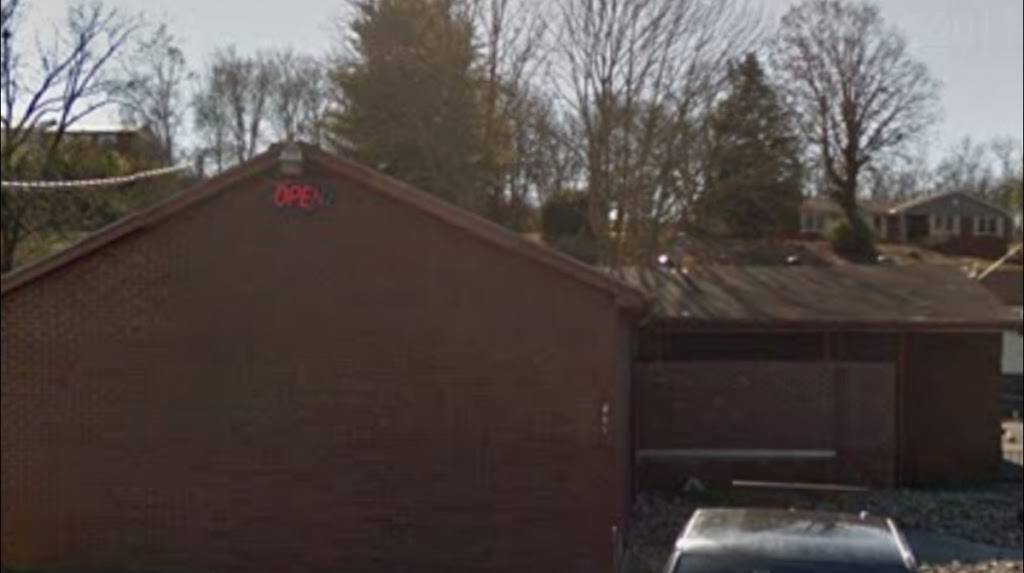 The Hideaway Grill | restaurant | 465 Old Knoxville Hwy, Newport, TN 37821, USA | 4235328088 OR +1 423-532-8088