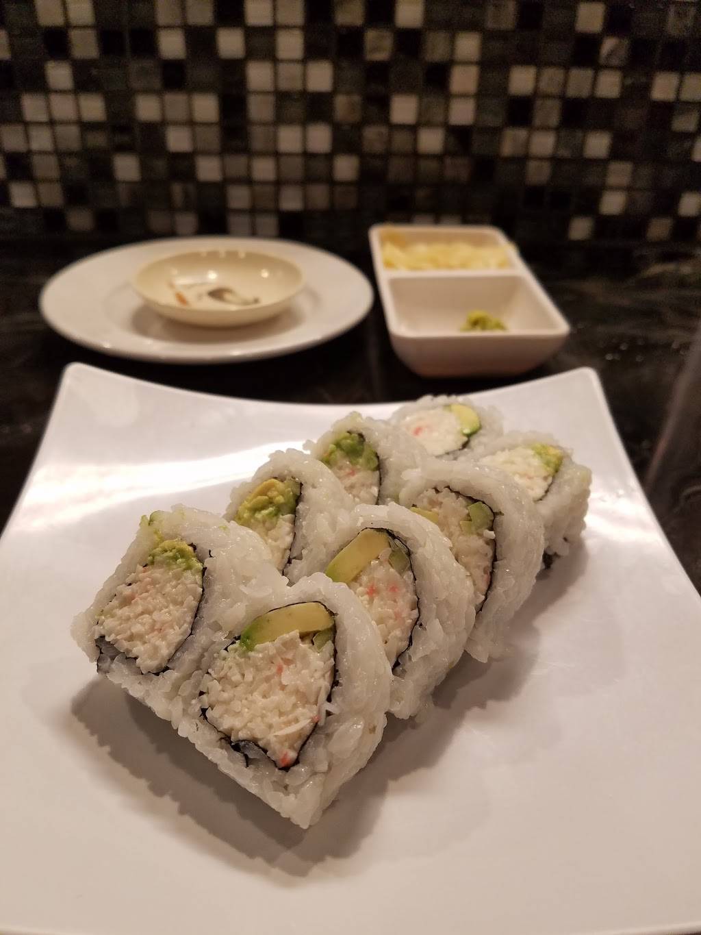 3Go sushi | restaurant | 324 W Valley Pkwy, Escondido, CA 92025, USA | 7607384808 OR +1 760-738-4808