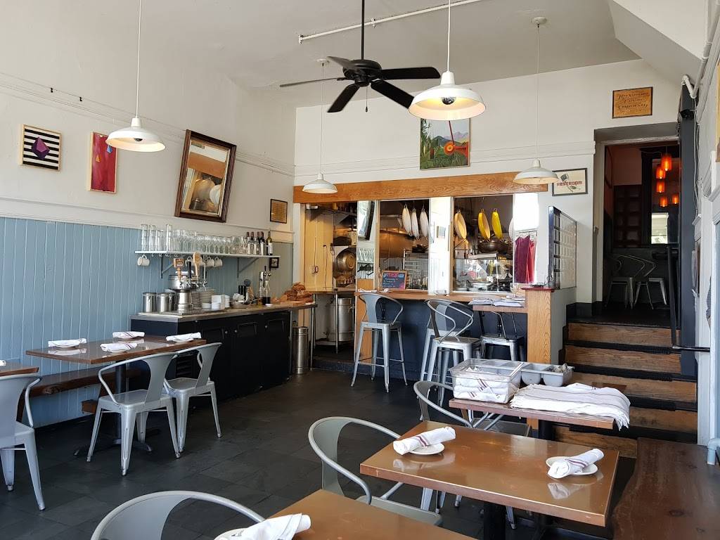 Red Hill Station | restaurant | 803 Cortland Ave, San Francisco, CA 94110, USA | 4157570480 OR +1 415-757-0480