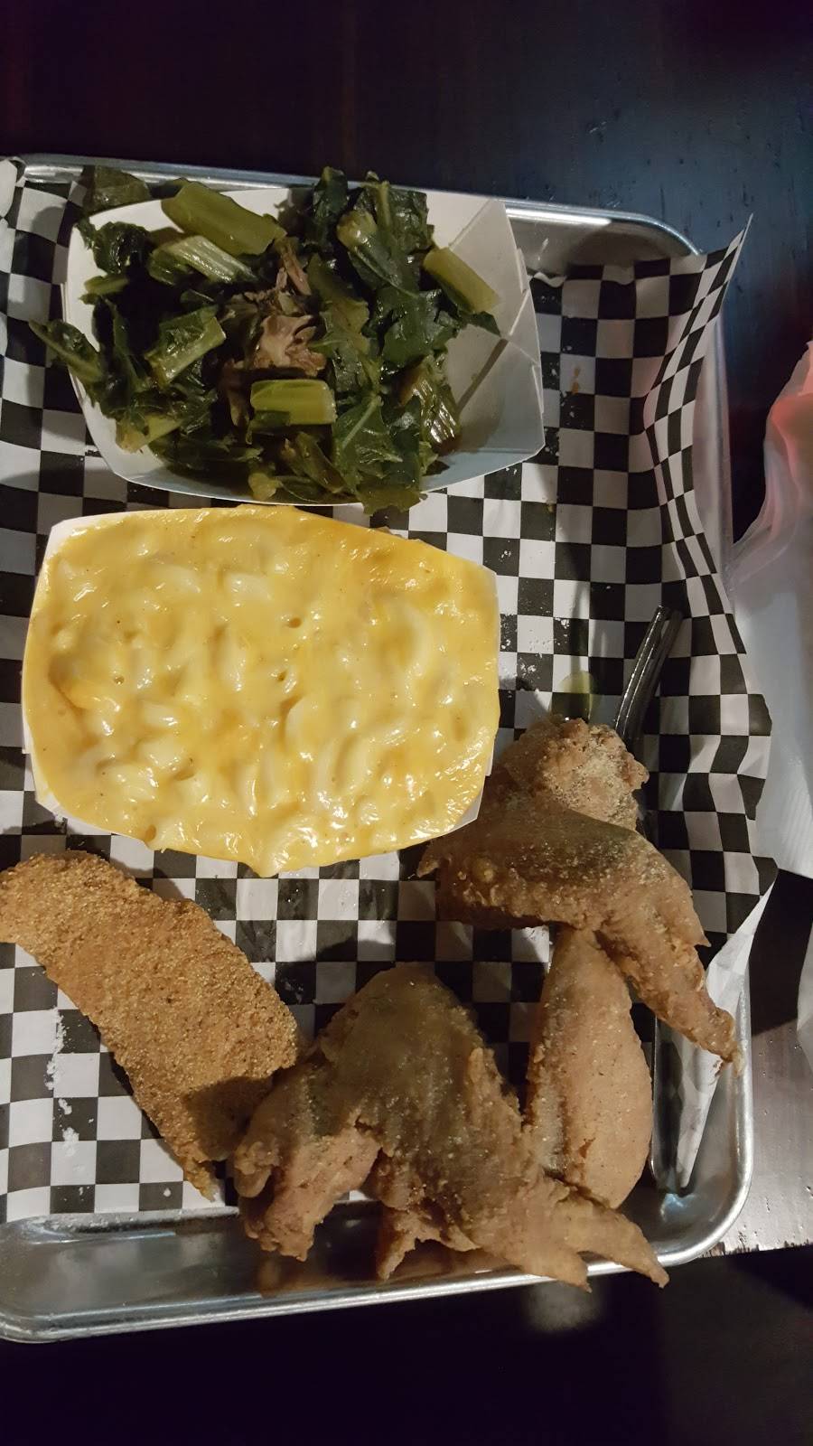 The Rolling Rooster | restaurant | 19141 Stone Oak Pkwy, San Antonio, TX 78258, USA | 7264440352 OR +1 726-444-0352