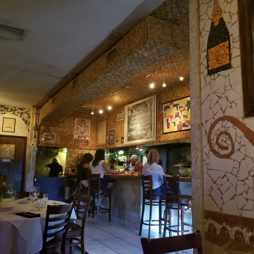 Dwights Mediterranean Style | restaurant | 1527 Penman Rd, Jacksonville Beach, FL 32250, USA | 9042414496 OR +1 904-241-4496