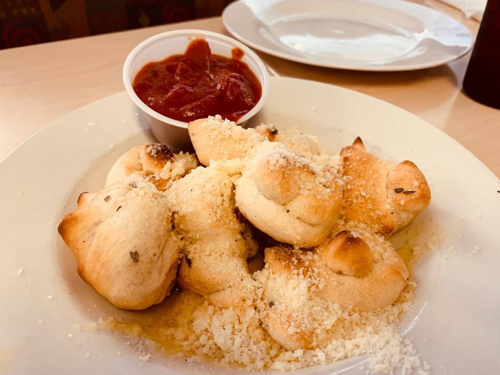 Lago Mar Pizza | restaurant | 1756 Sandbridge Rd, Virginia Beach, VA 23456, USA | 7577212500 OR +1 757-721-2500