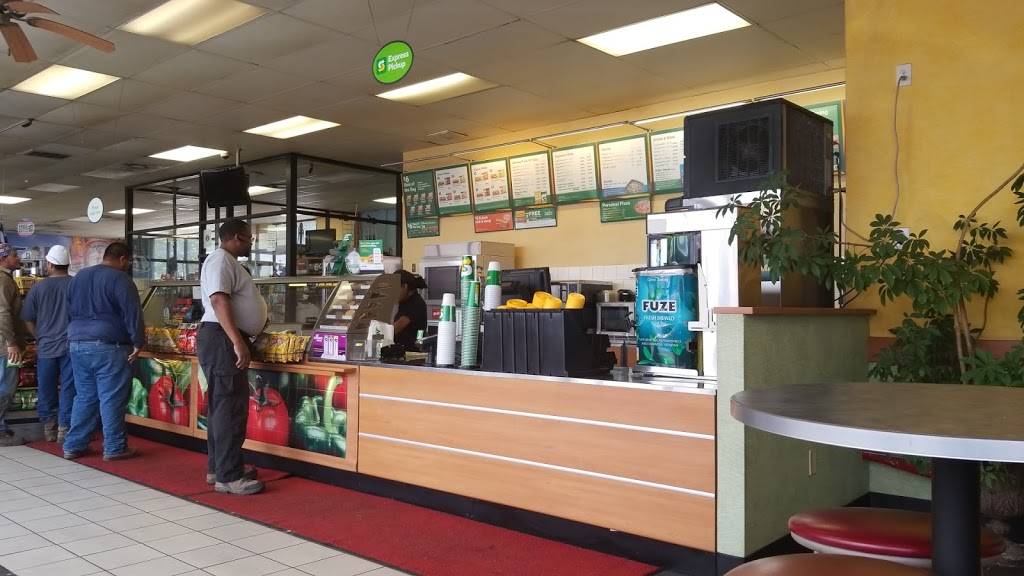 Subway Restaurants | restaurant | 9161 Wallisville Rd, Houston, TX 77029, USA | 7136754222 OR +1 713-675-4222