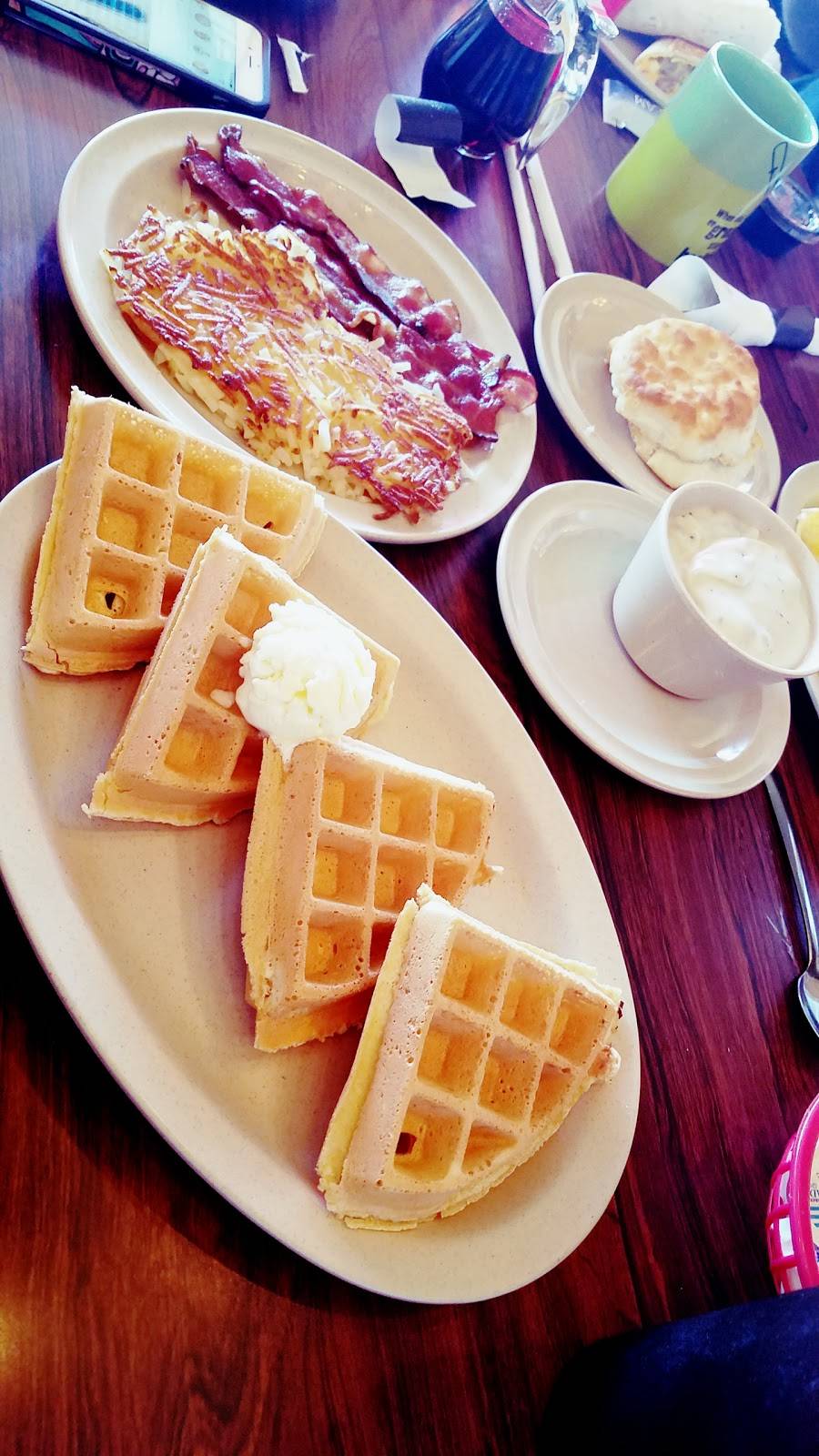 Mitchells Restaurant | restaurant | 6957, 1400 N Cocoa Blvd, Cocoa, FL 32922, USA | 3213382909 OR +1 321-338-2909