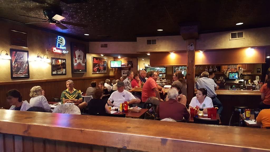 The Friendly Tavern | restaurant | 290 S Main St, Zionsville, IN 46077, USA | 3178735772 OR +1 317-873-5772