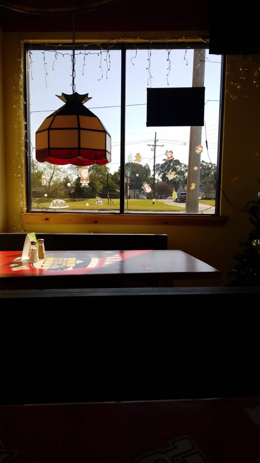 Lees Hamburgers | restaurant | 4011 E Airline Hwy, Metairie, LA 70001, USA | 5044960340 OR +1 504-496-0340