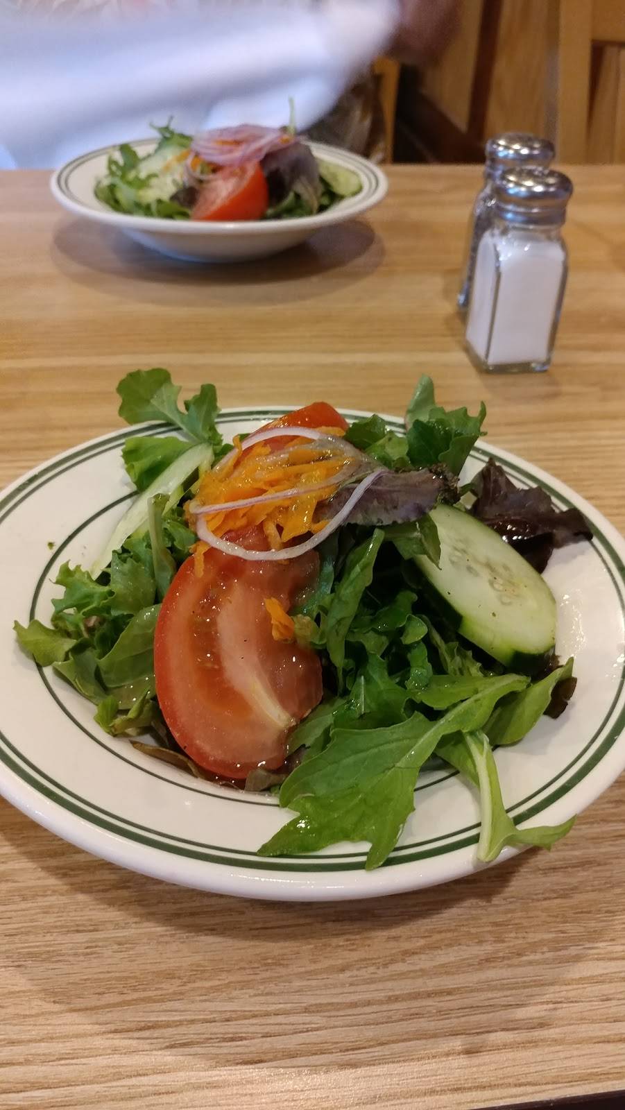 Neighborhood Italian Kitchen | restaurant | 15 Crow St, Berryville, VA 22611, USA | 5402772974 OR +1 540-277-2974