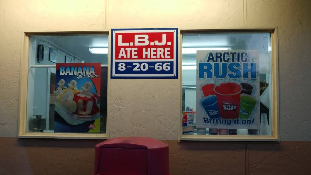 Dairy Queen Store | restaurant | 59 Main St, Topsham, ME 04086, USA | 2077290233 OR +1 207-729-0233