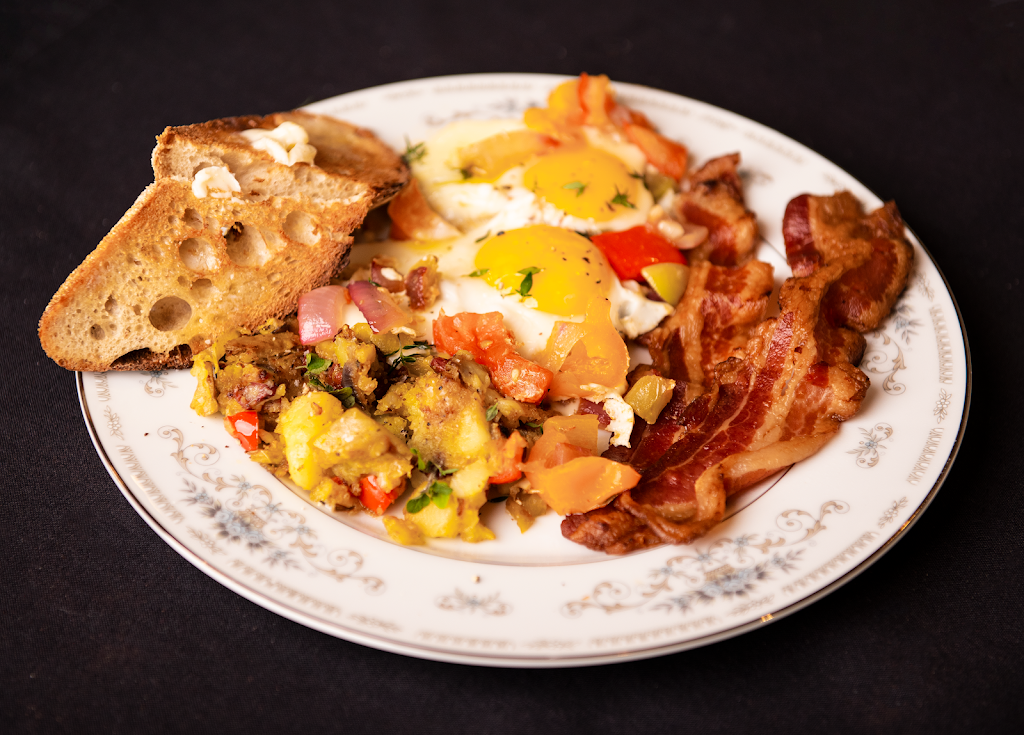 INN AT HORN POINT | restaurant | 100 Chesapeake Ave, Annapolis, MD 21403, USA | 4102681126 OR +1 410-268-1126