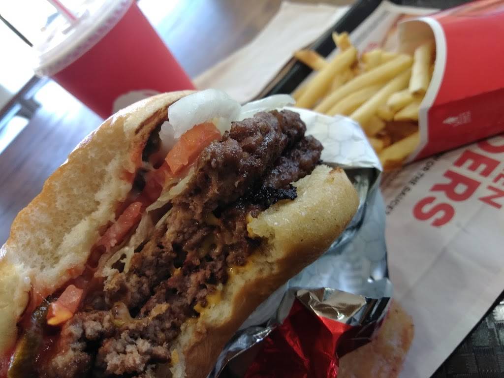 Wendys | restaurant | 1400 Martin Luther King Jr Way, Merced, CA 95340, USA | 2093839130 OR +1 209-383-9130