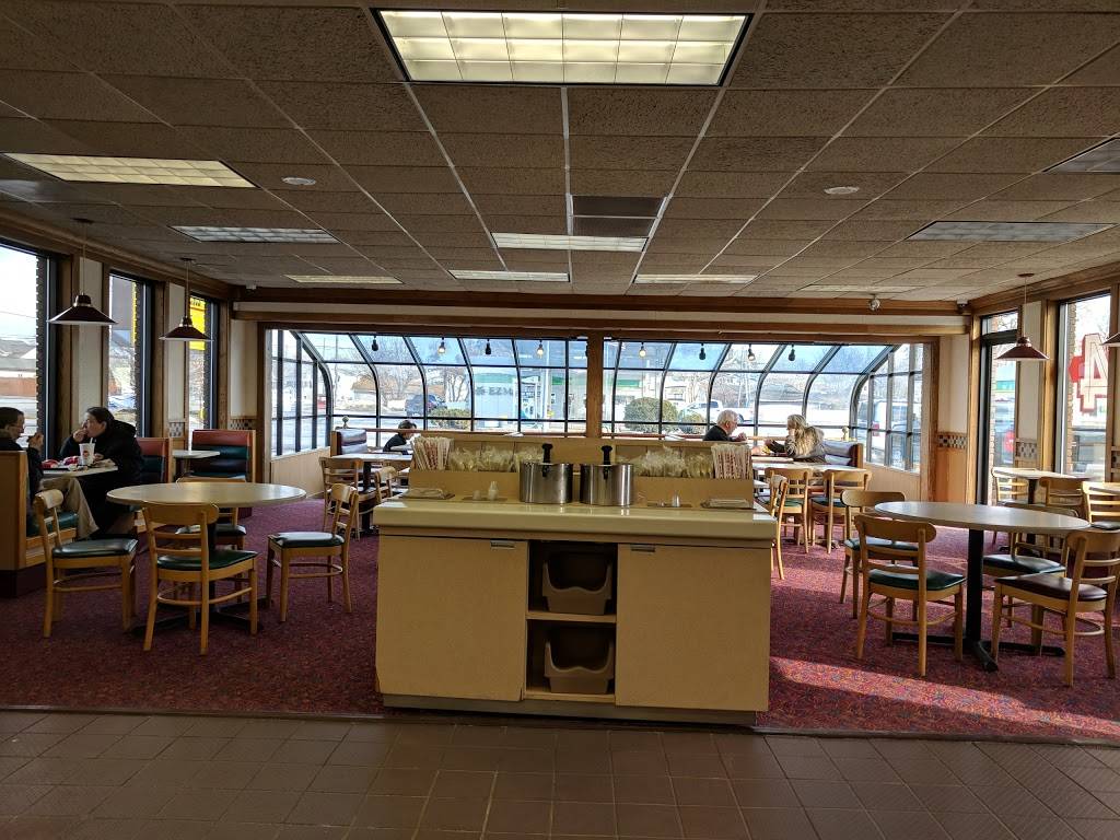 Wendys | restaurant | 1036 W Chisholm St, Alpena, MI 49707, USA | 9893566668 OR +1 989-356-6668