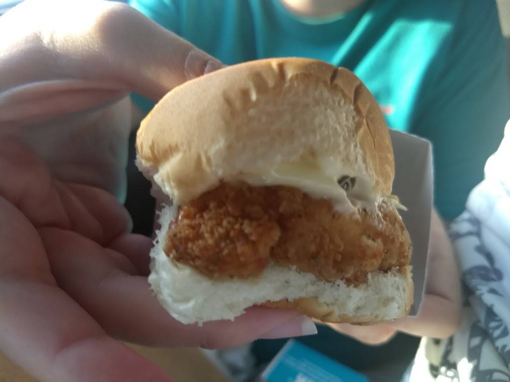 Krystal | restaurant | 1009 Dunn Ave, Jacksonville, FL 32218, USA | 9047510400 OR +1 904-751-0400