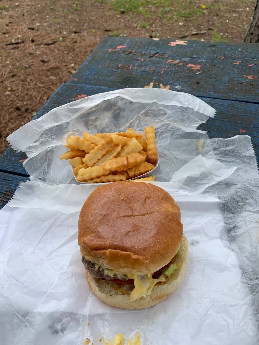 Christos Dairy Delight | restaurant | 25670 Salem Minor Hill Rd, Lester, AL 35647, USA | 2562306003 OR +1 256-230-6003