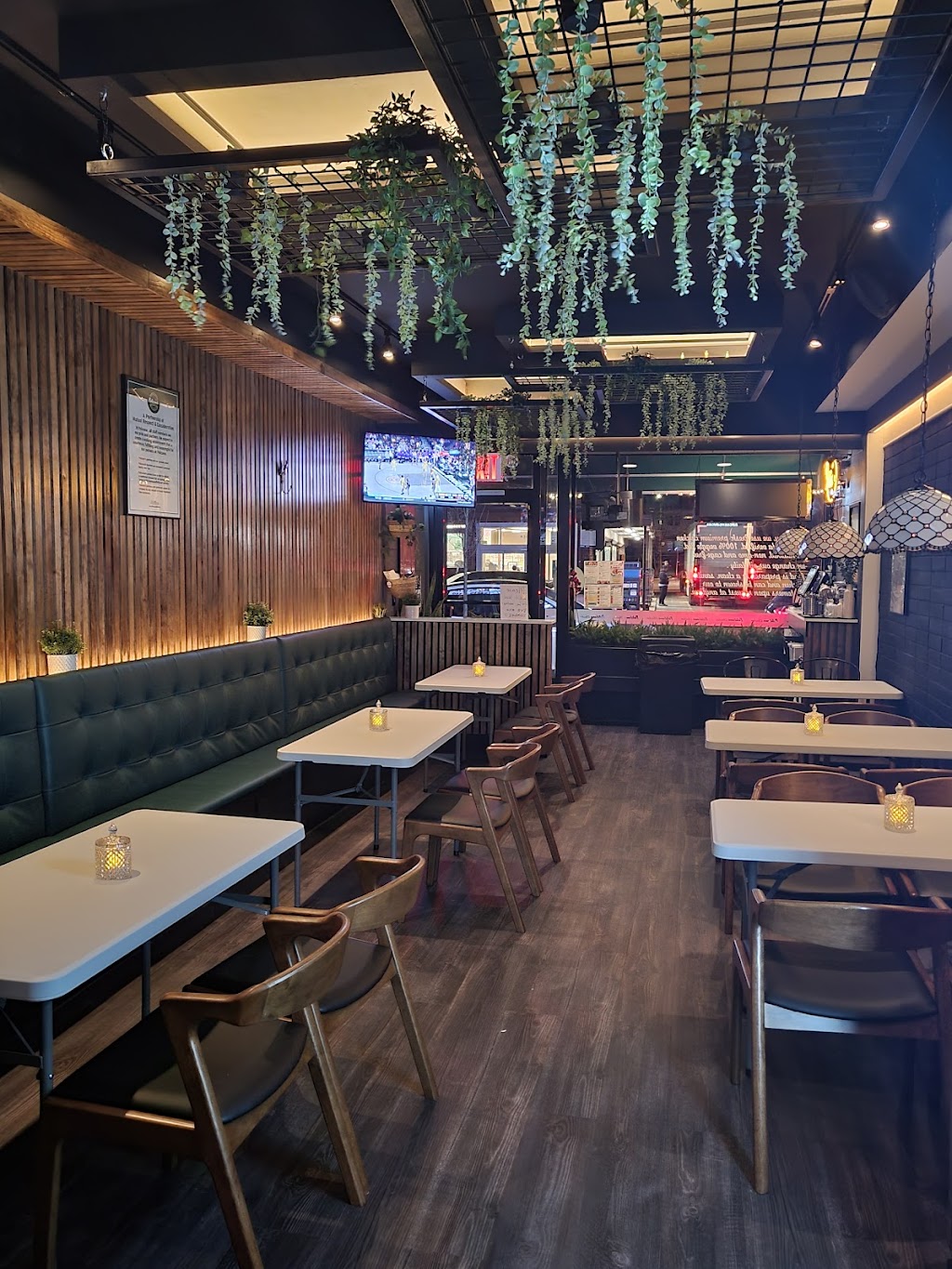 The NEW Pelicana Chicken-Bayside | restaurant | 43-13 Bell Blvd, Queens, NY 11361, USA | 7182242224 OR +1 718-224-2224