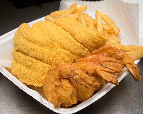 Captain hooks fish,chicken &grill (Chicago style) | restaurant | 4355 S Cottage Grove Ave, Chicago, IL 60653, USA | 7739524774 OR +1 773-952-4774